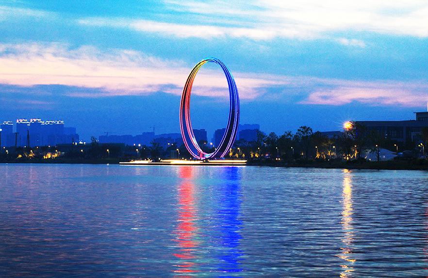 1685082559681752F8FE.jpg 山東威海櫻花湖之戀互動項目.jpg